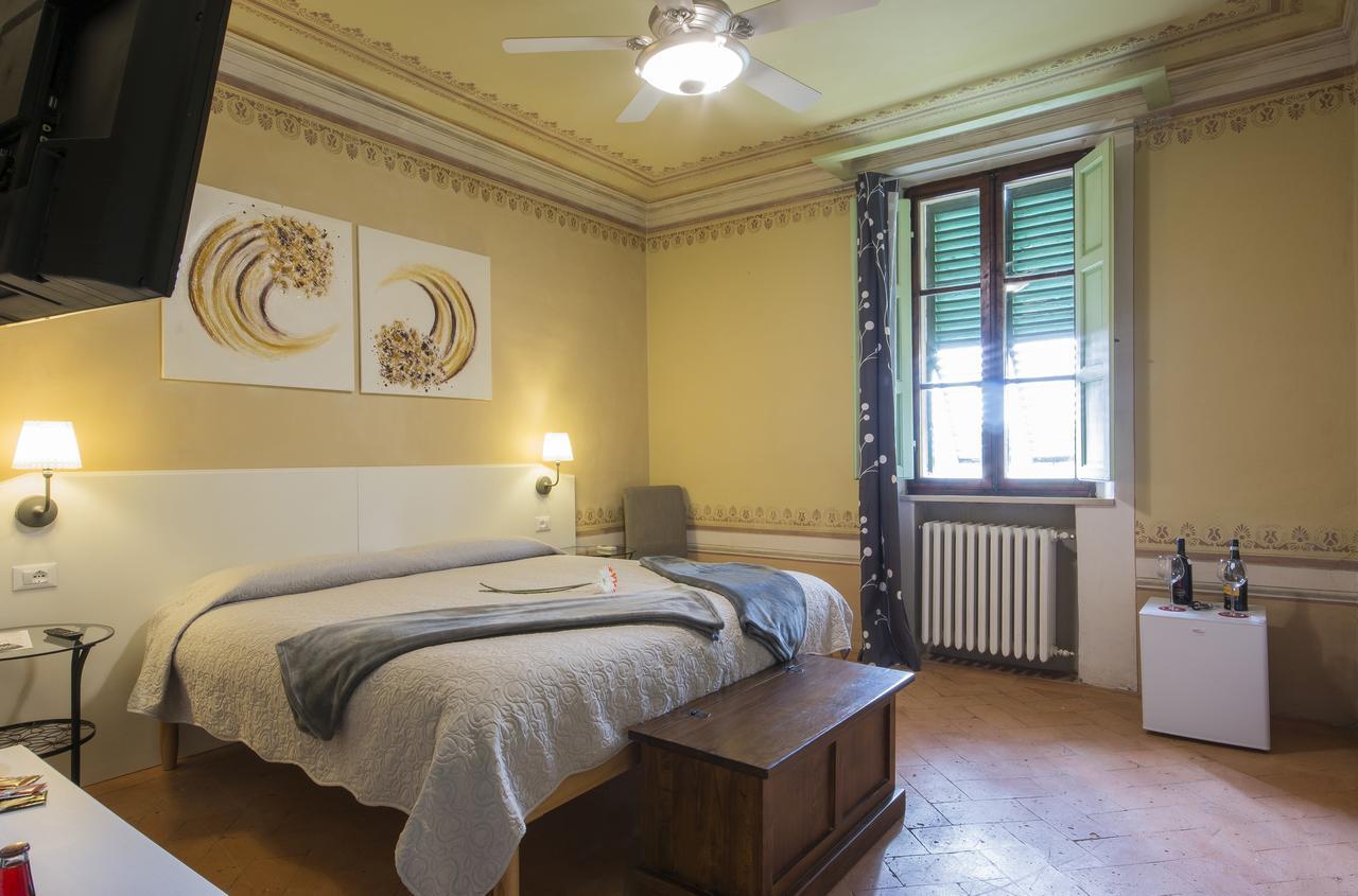 Villa Sant'Andrea Siena Room photo