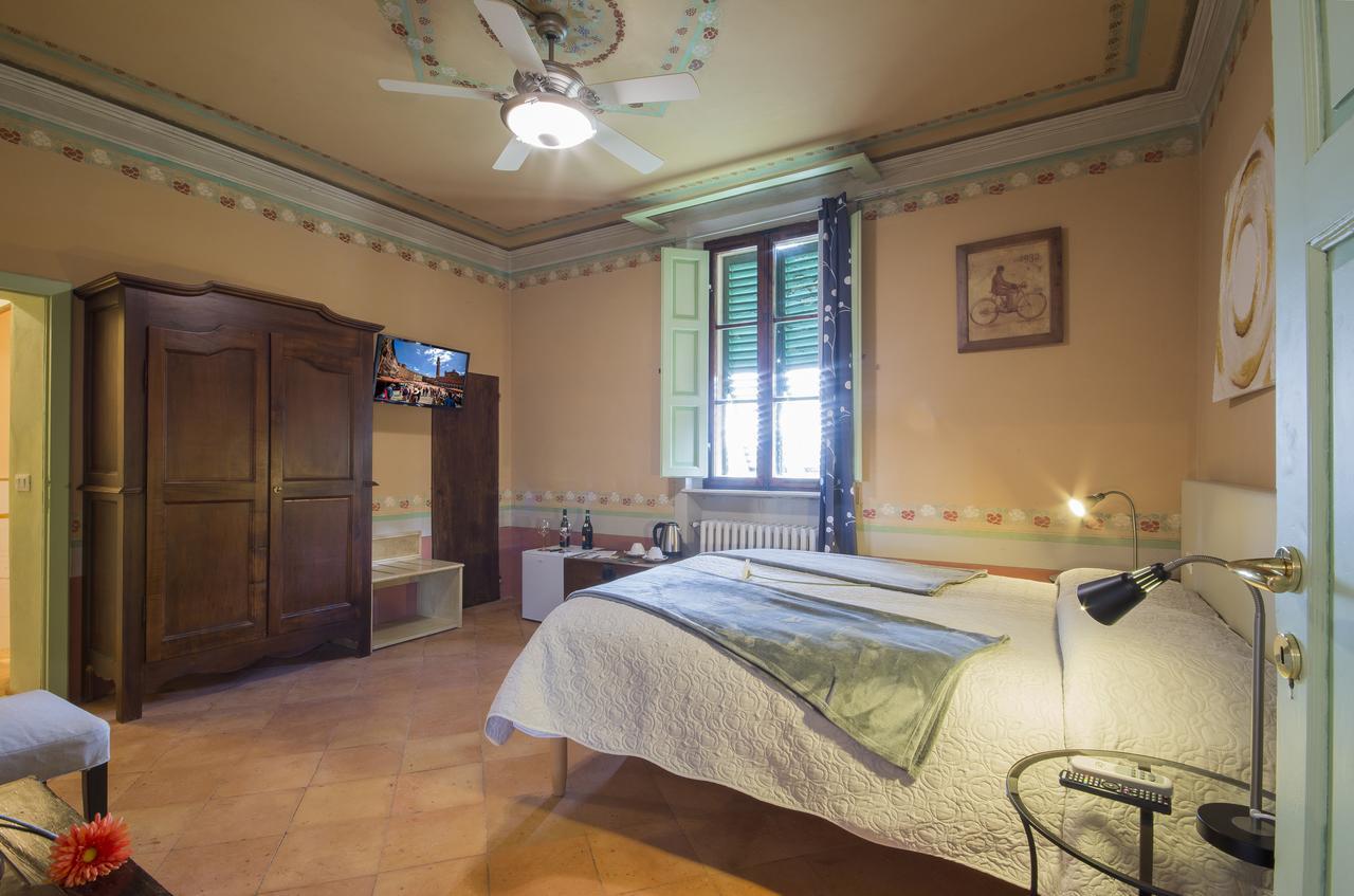 Villa Sant'Andrea Siena Room photo